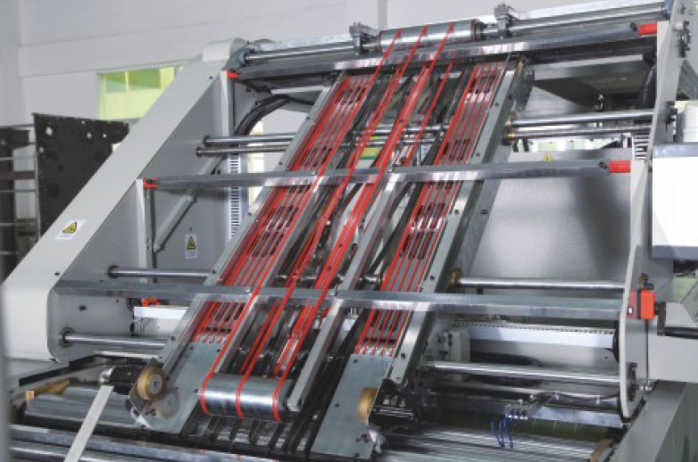 Máquina laminadora de flauta de alta velocidade 1450mm*1450mm DX-1450