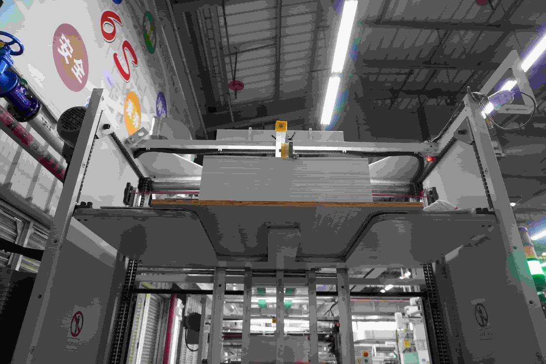 Laminadora de cartão de alta precisão com precisão de ±0,5mm e espessura de papel superior de 100-800g/m2