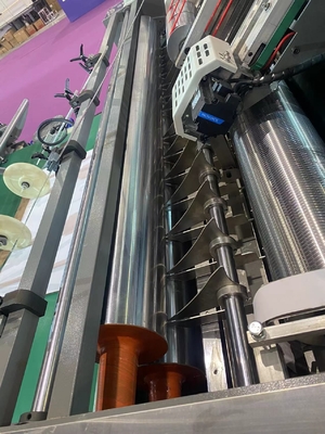 Elétrico automático do laminador da flauta da precisão alta conduzido para a placa de papel