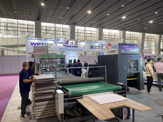 Máquina automática do laminador da flauta da precisão alta para cartão ondulado